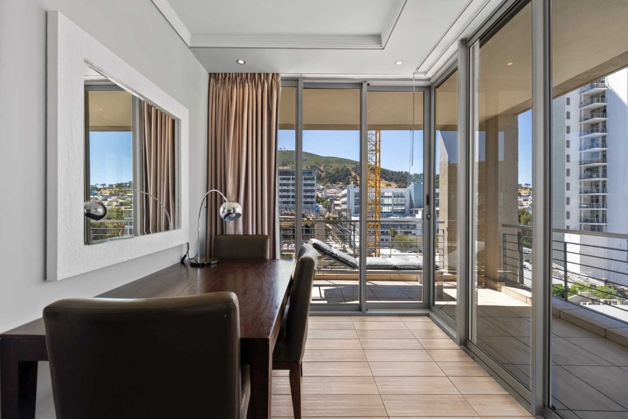 2 Bedroom Property for Sale in Cape Town City Centre Western Cape